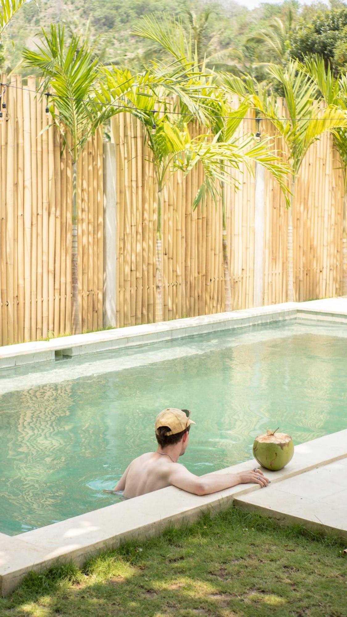 Lost Inn Kuta Capsule Hostel Экстерьер фото